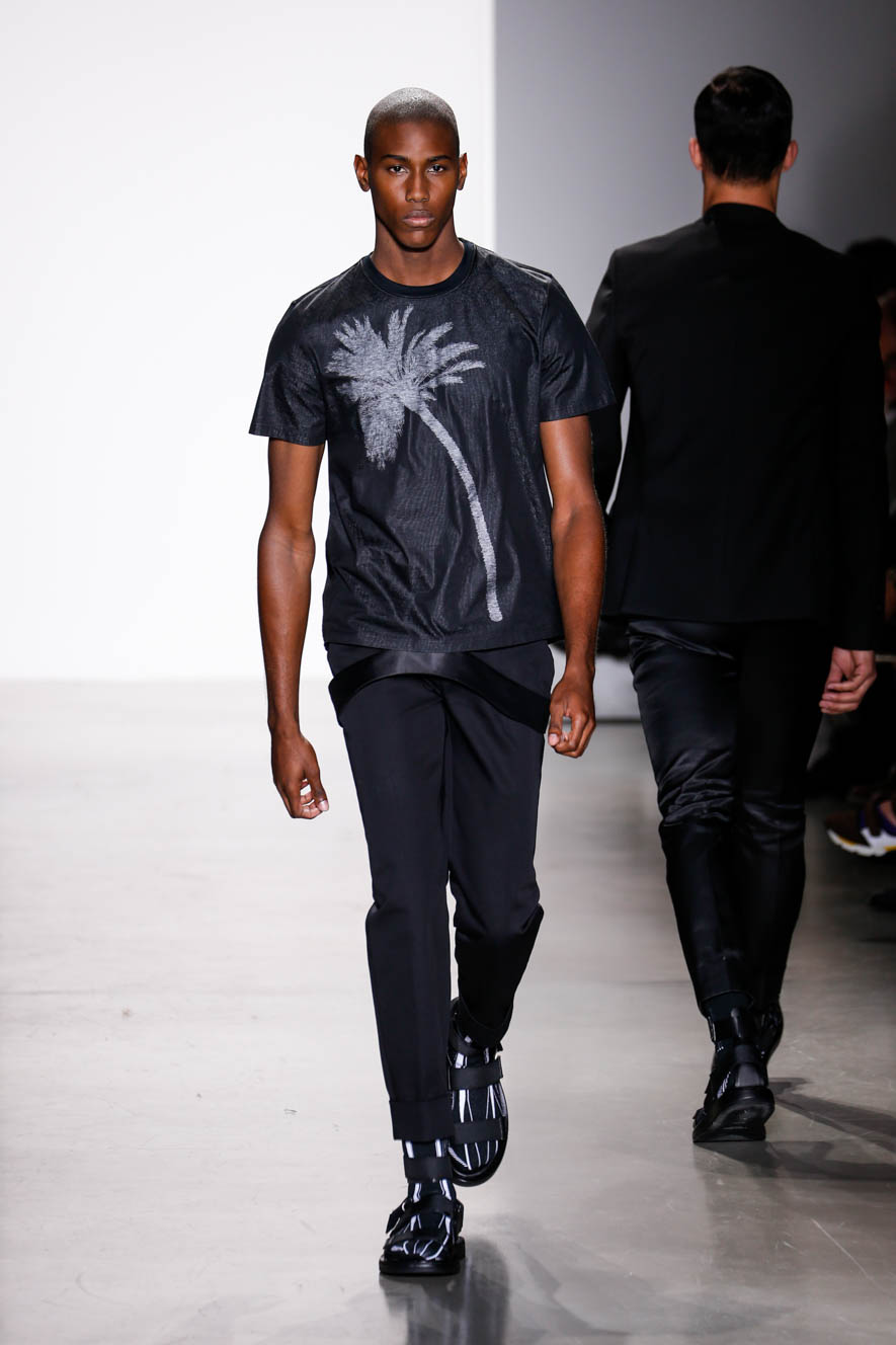 Calvin-Klein-Collection_ful_M_S16_MI_038