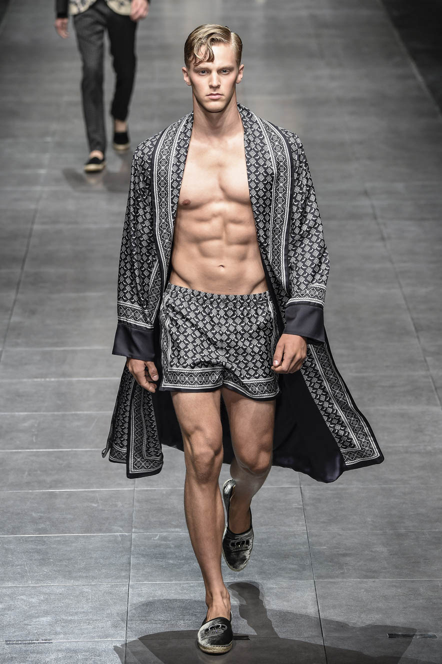 Dolce-n-Gabbana_ful_M_S16_MI_046