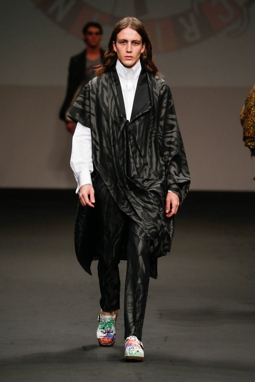 Vivienne-Westwood_ful_M_S16_MI_040