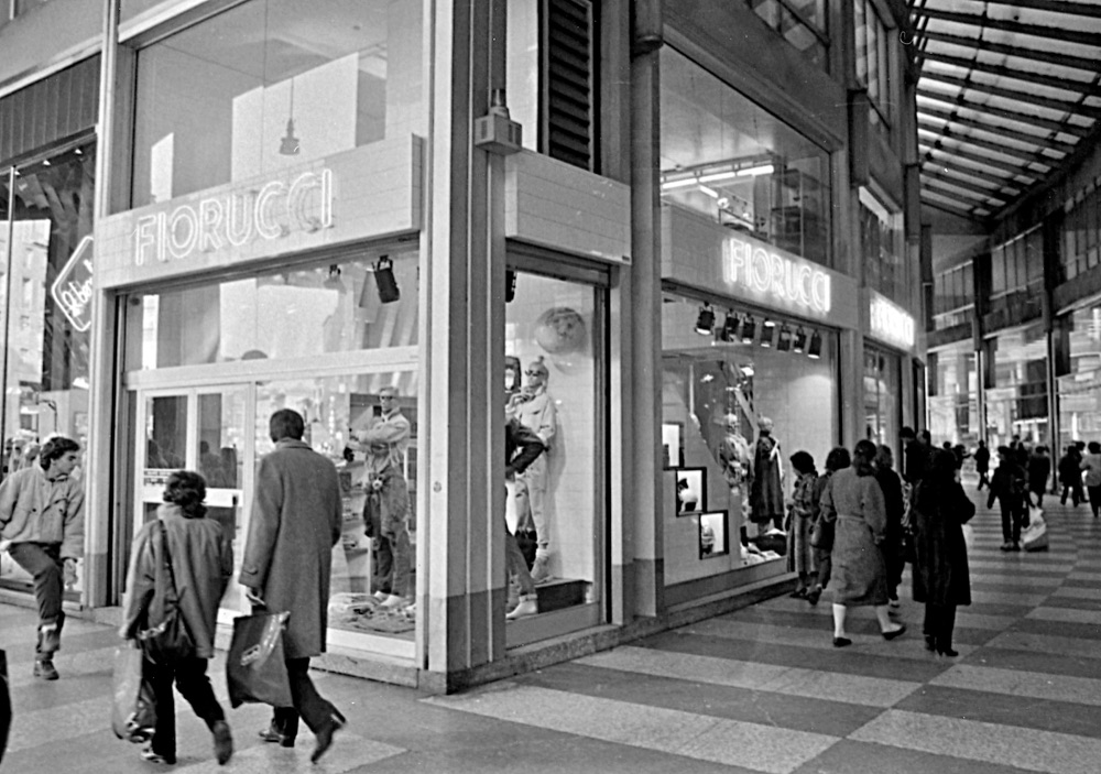 elio_fiorucci_galleria_negozio