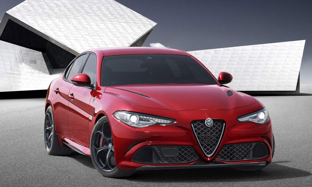 Alfa-Romeo-Giulia-Quadrifoglio