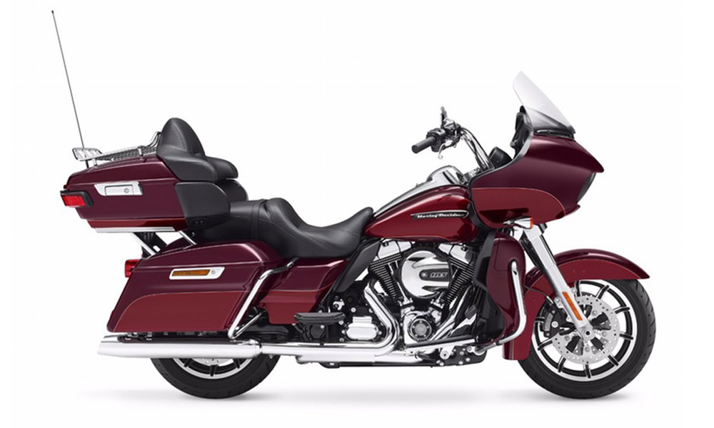 Harley-Davidson-Road-Glide-Ultra-1