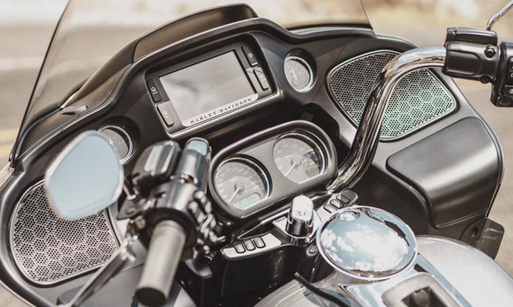 Harley-Davidson-Road-Glide-Ultra-3