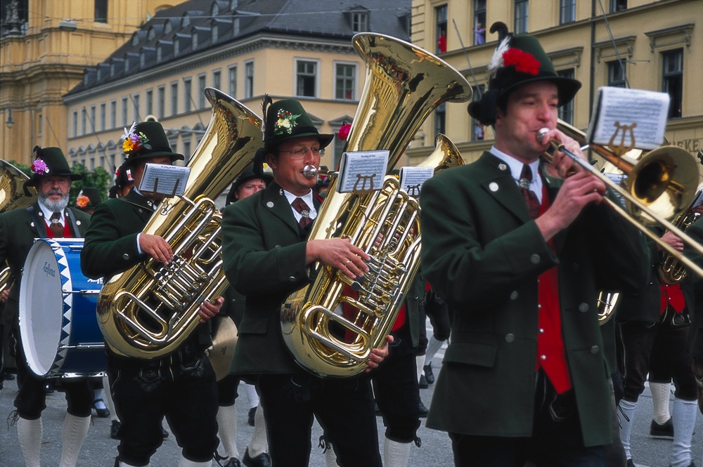Sfilata bande musicali
