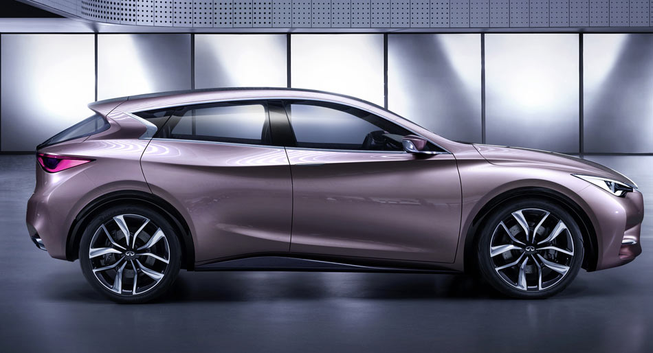 infiniti-q30-3