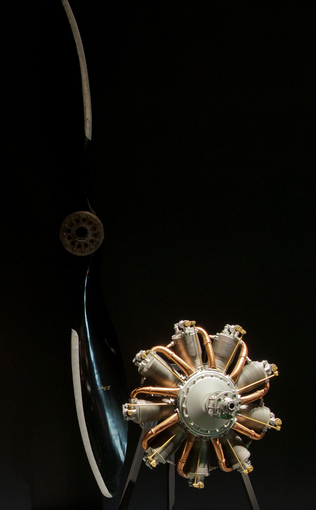 Le Rhône (moteur rotatif) présenté à côté d'une hélice Bréguet Le Bourget, musée de l'Air et de l'Espace. Crédit: Olivier Garcin, Musée des Confluences, Lyon