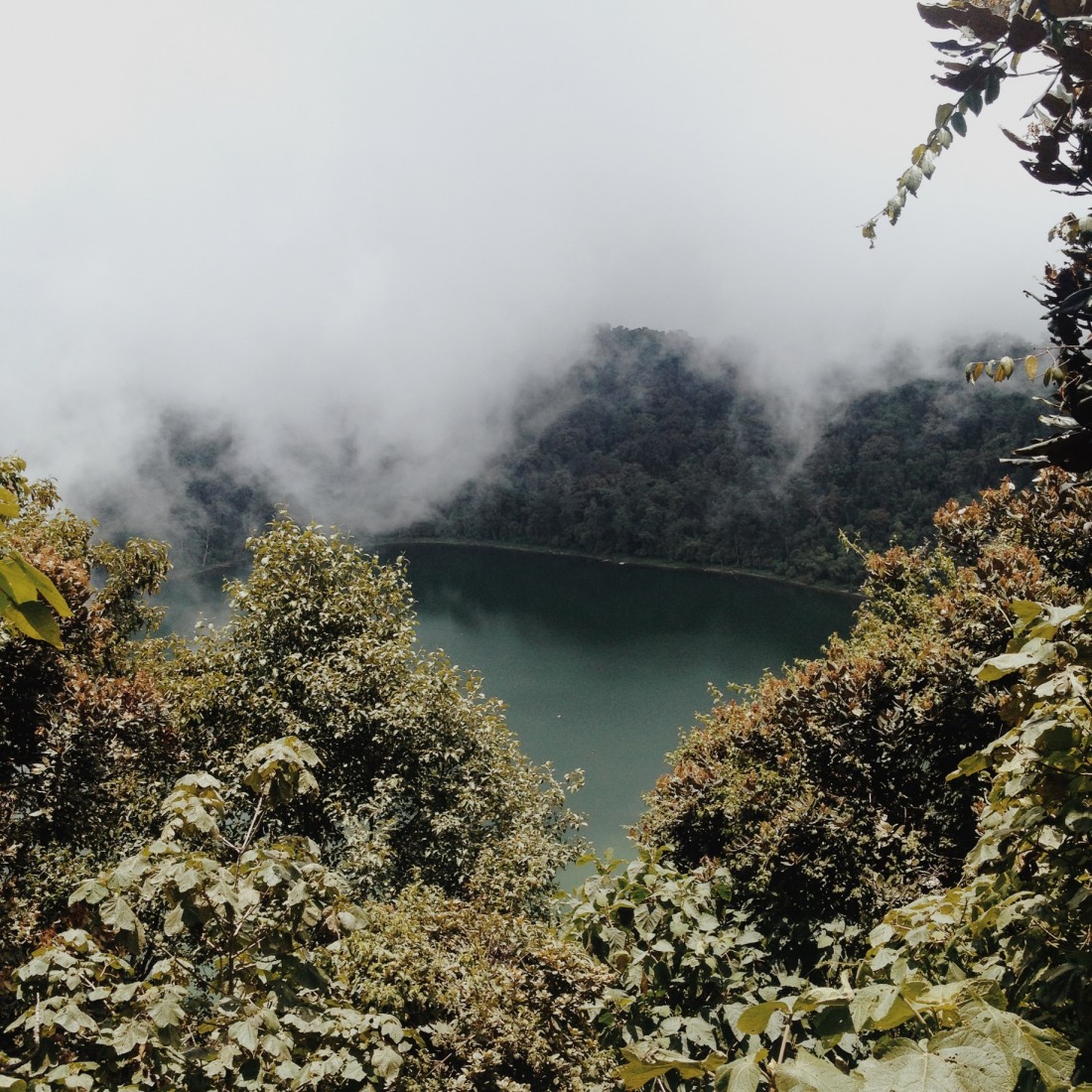 Guatemala Laguna Chicabal