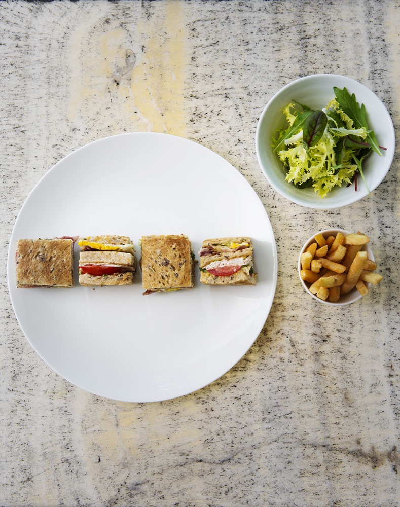 club-sandwich-armani-ristorante-milano