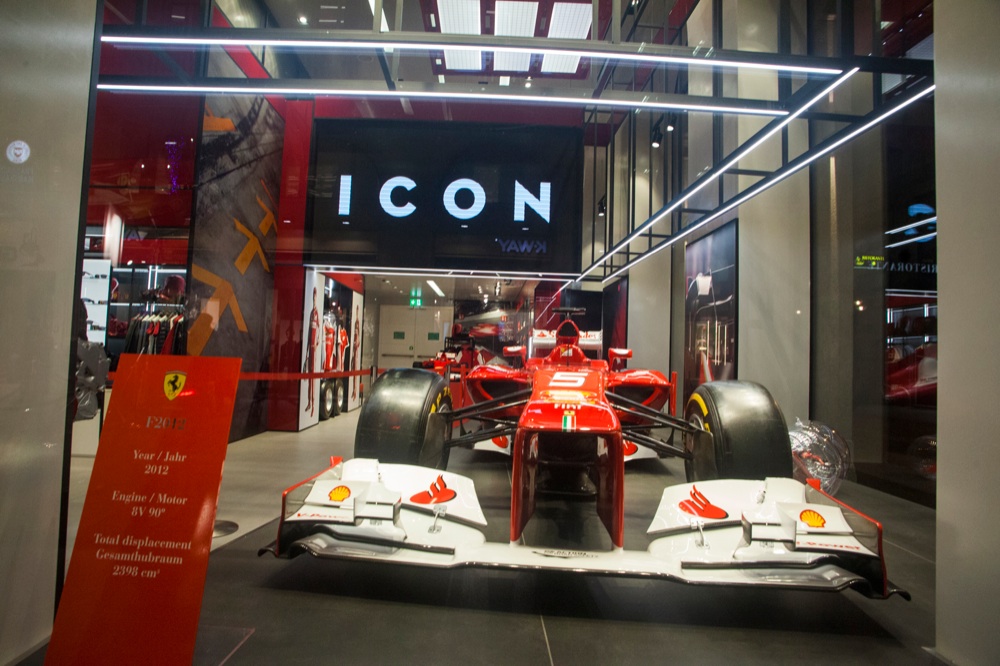 Rhythm and Racing FERRARI/ICON