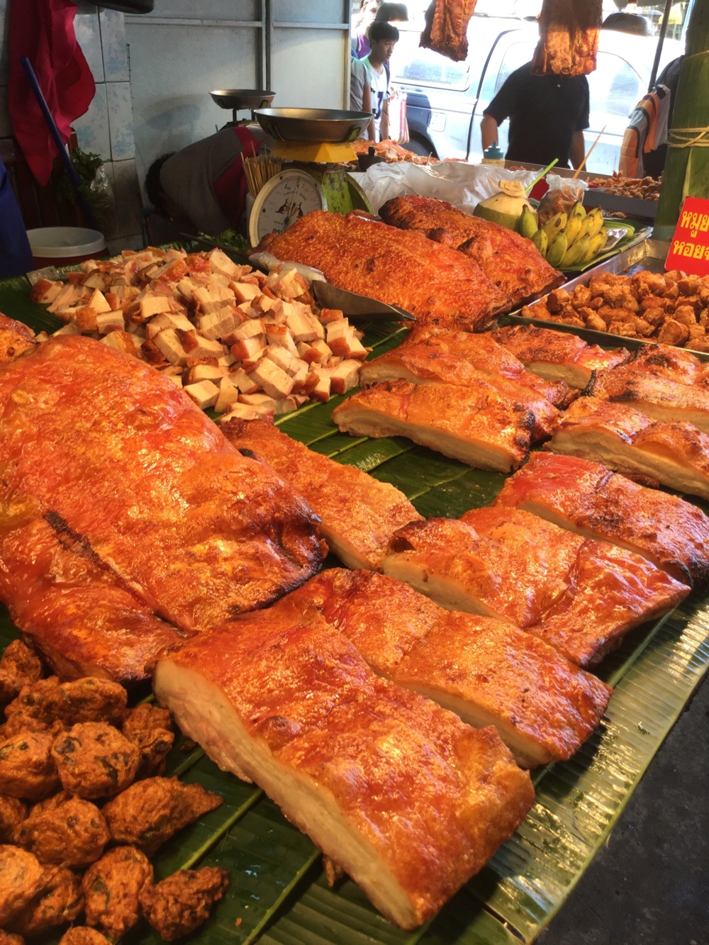 Thailandia-Paolo-Griffa-Chatuchak-Market-maiale-arrosto