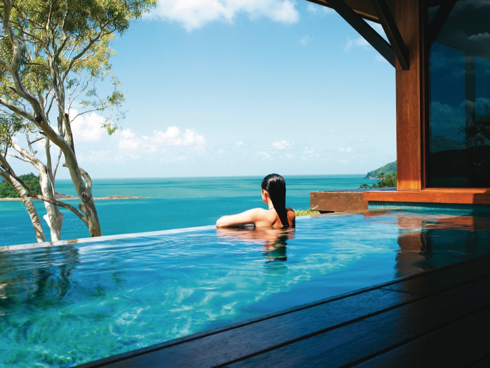 Qualia Greet Barrier Reef