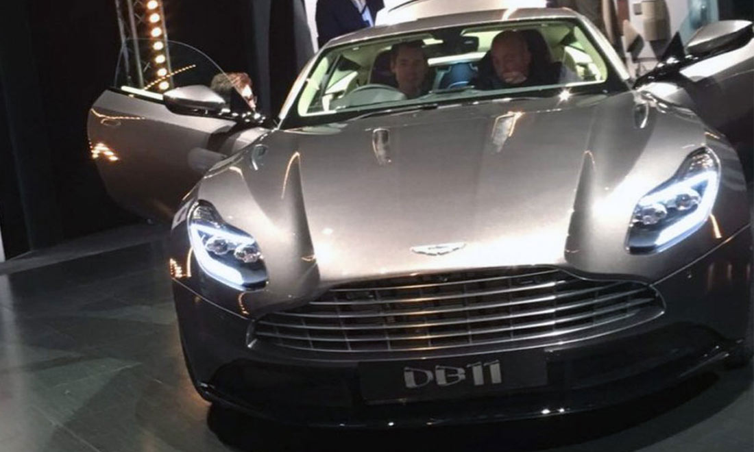 aston-martin-db11-twitter