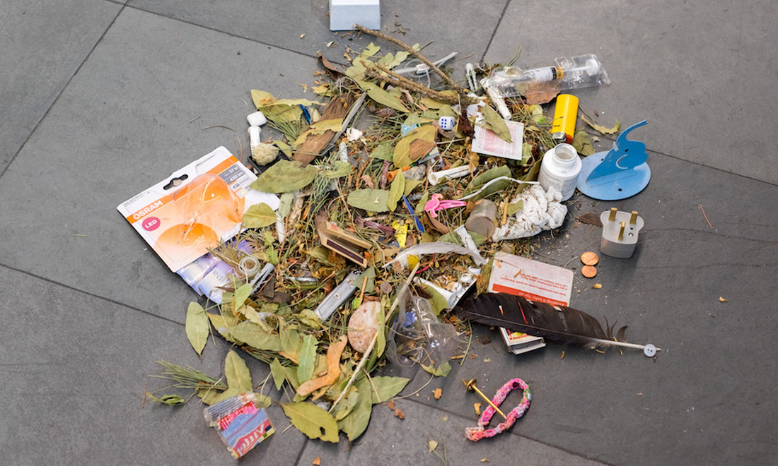 Jason-Dodge-What-the-living-do-Franco-Noero