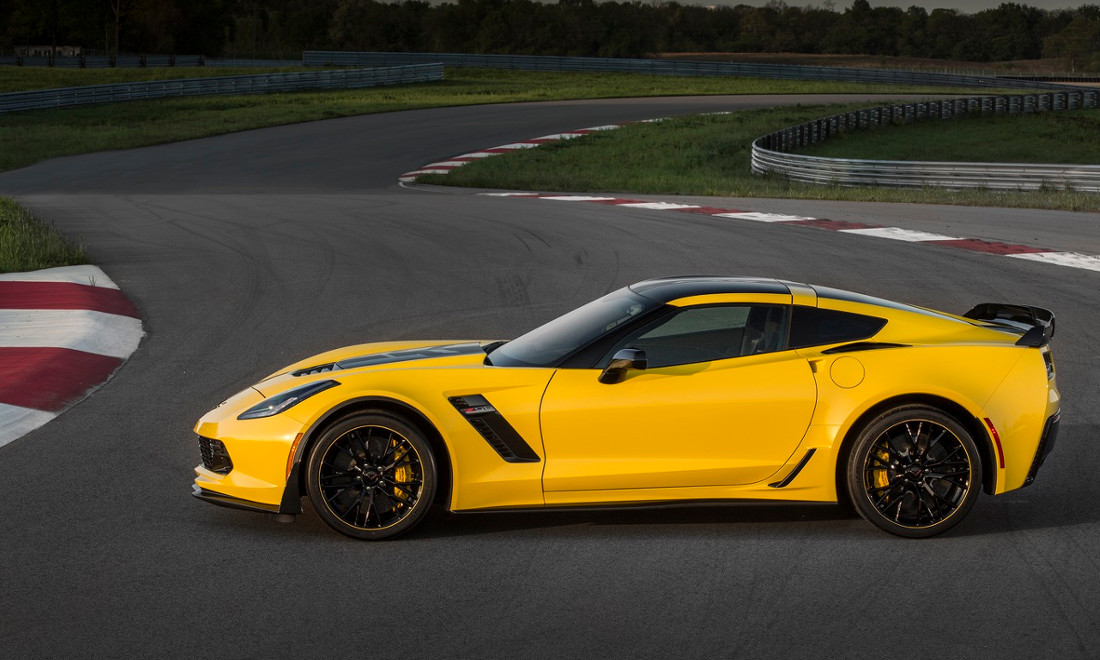 Corvette-Z06-C7R-Edition-1