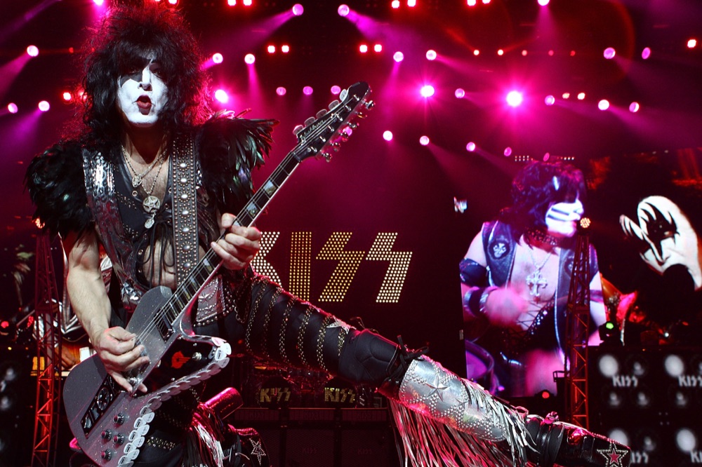 kiss_cover kiss_cover
