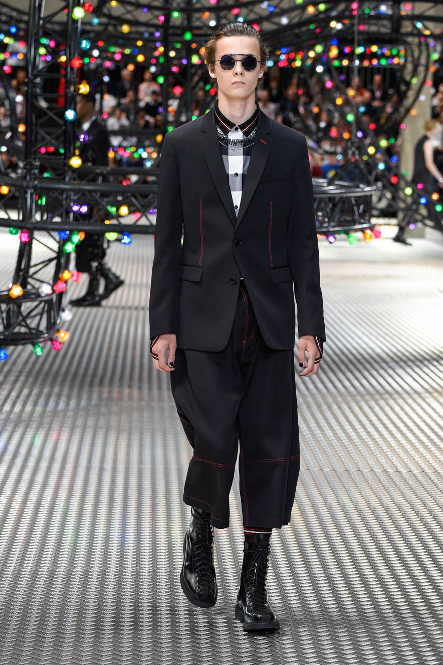 Christian-Dior_ful_M_S17_PA_006