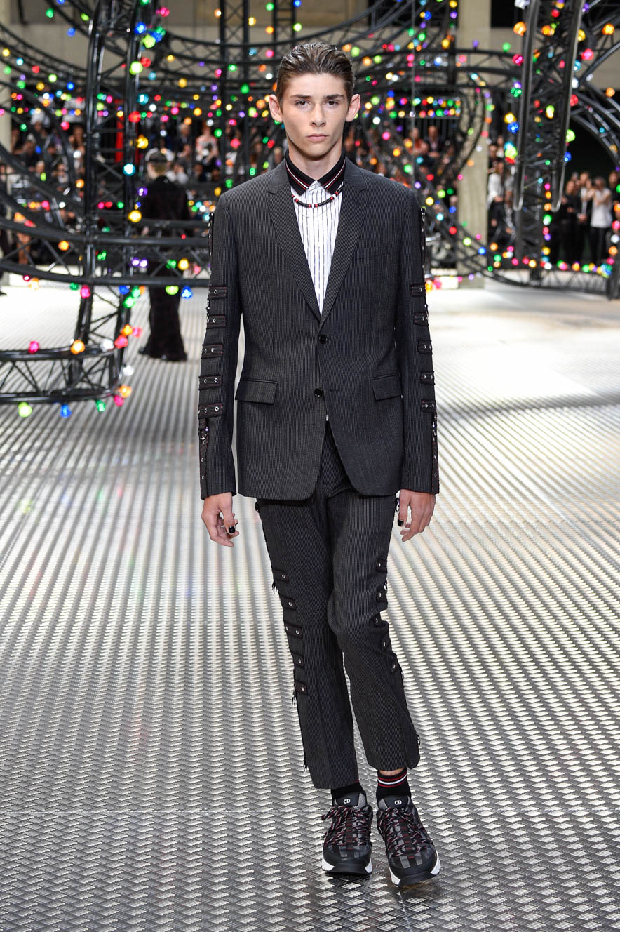 Christian-Dior_ful_M_S17_PA_010