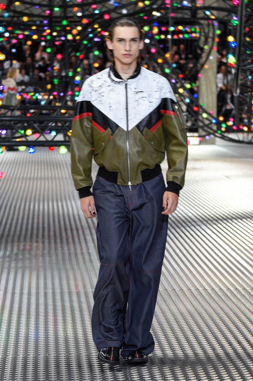 Christian-Dior_ful_M_S17_PA_034