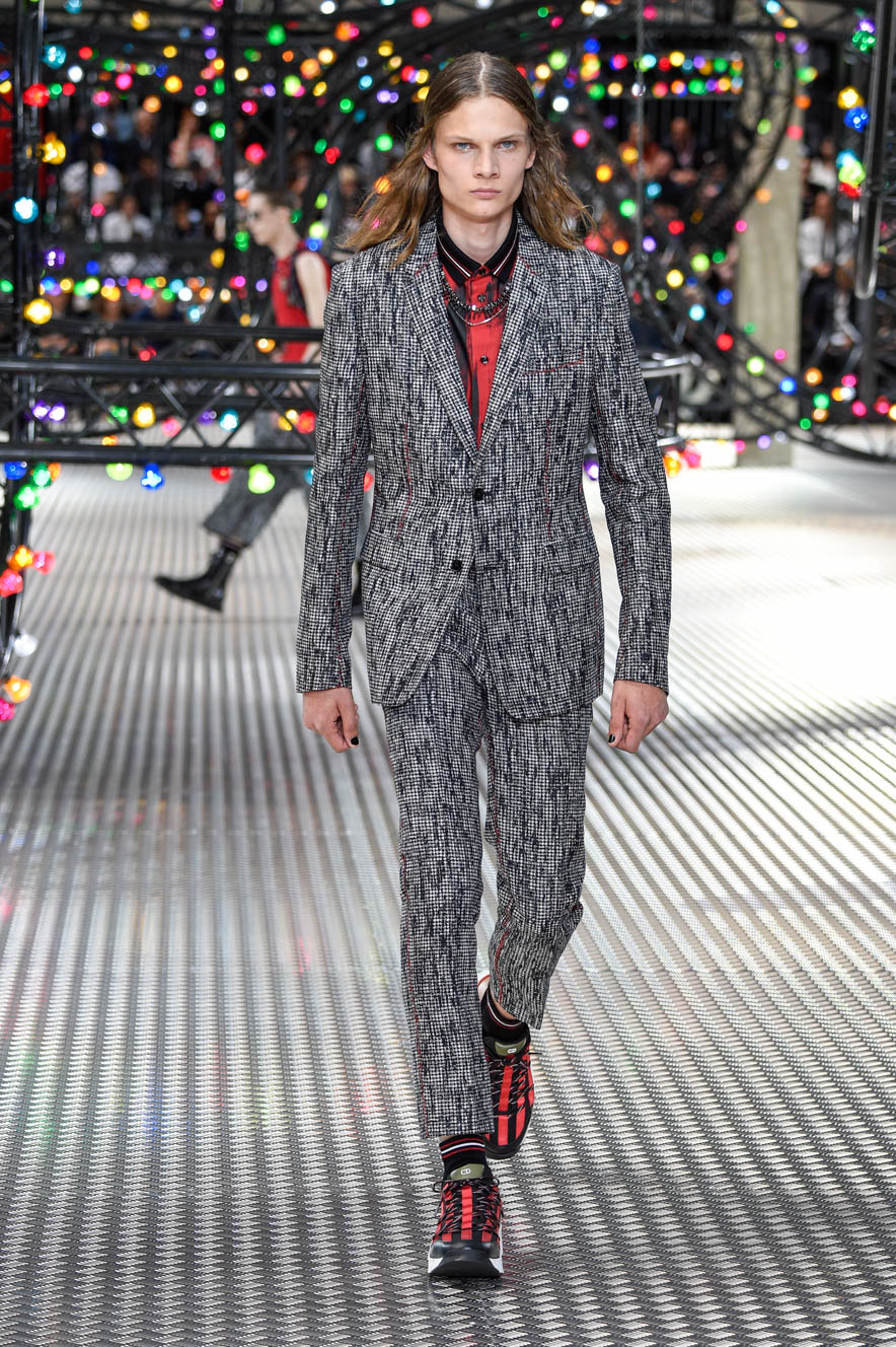 Christian-Dior_ful_M_S17_PA_040