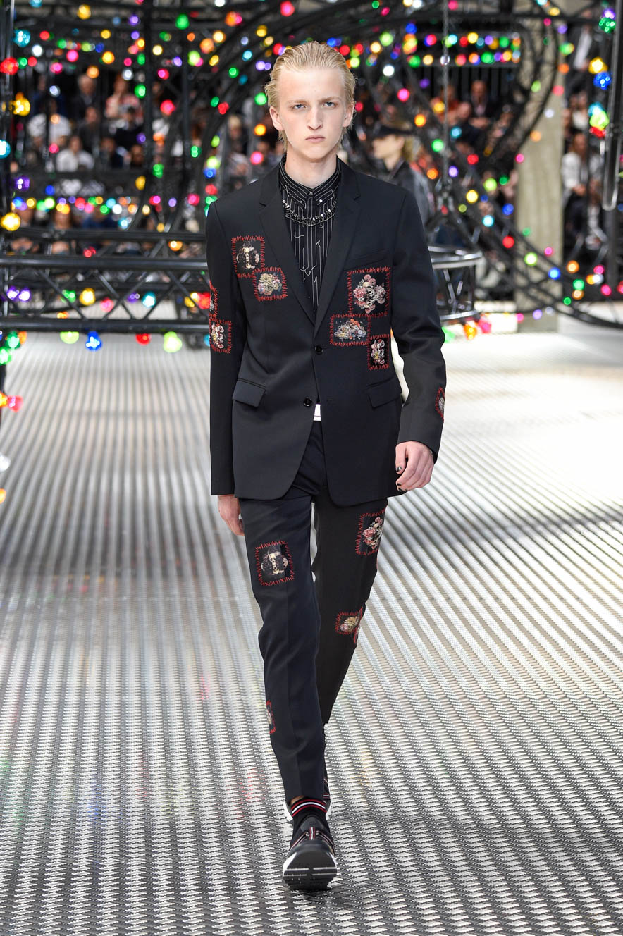 Christian-Dior_ful_M_S17_PA_044
