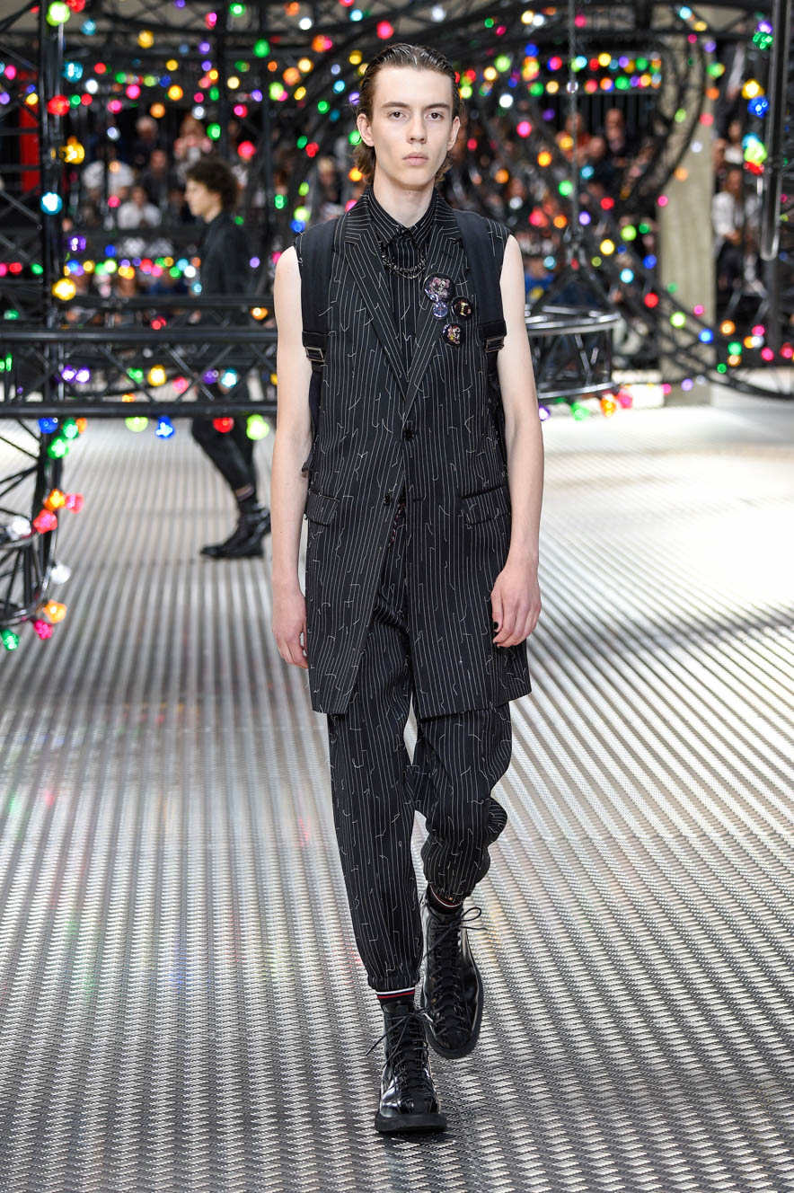Christian-Dior_ful_M_S17_PA_047