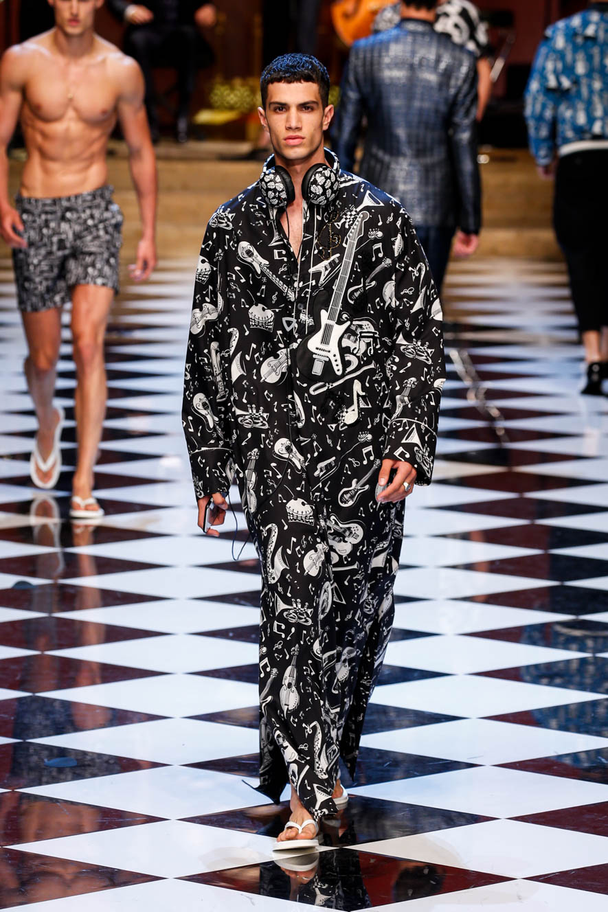 Dolce-n-Gabbana_ful_M_S17_MI_028