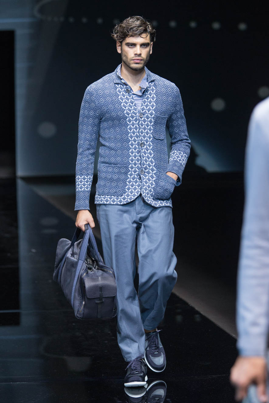 Giorgio-Armani_ful_M_S17_MI_039