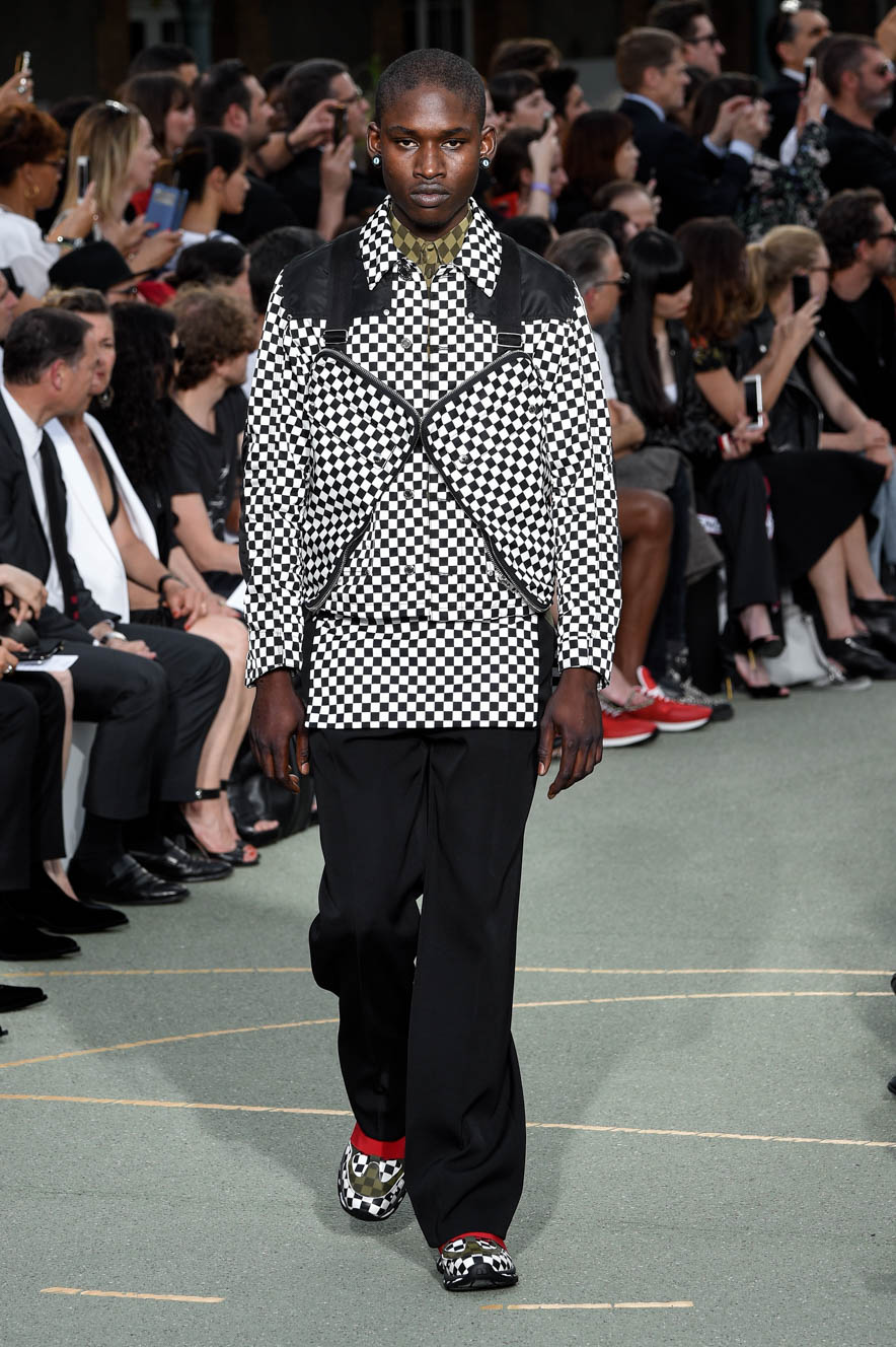 Givenchy_ful_M_S17_PA_029
