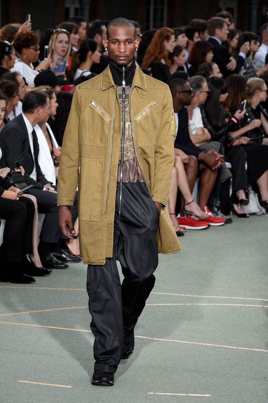 Givenchy_ful_M_S17_PA_033
