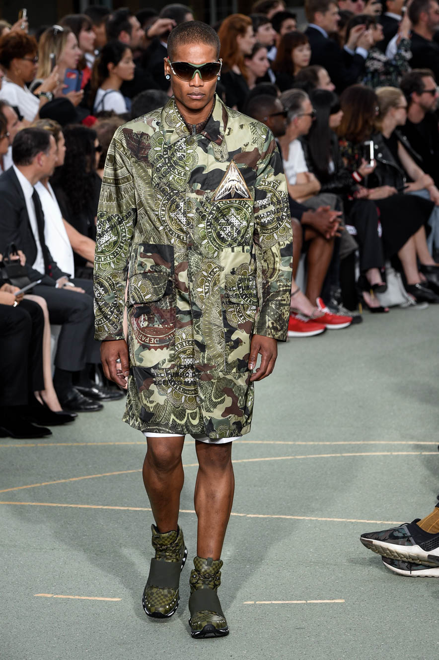 Givenchy_ful_M_S17_PA_035