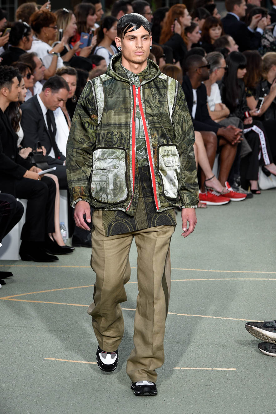 Givenchy_ful_M_S17_PA_038