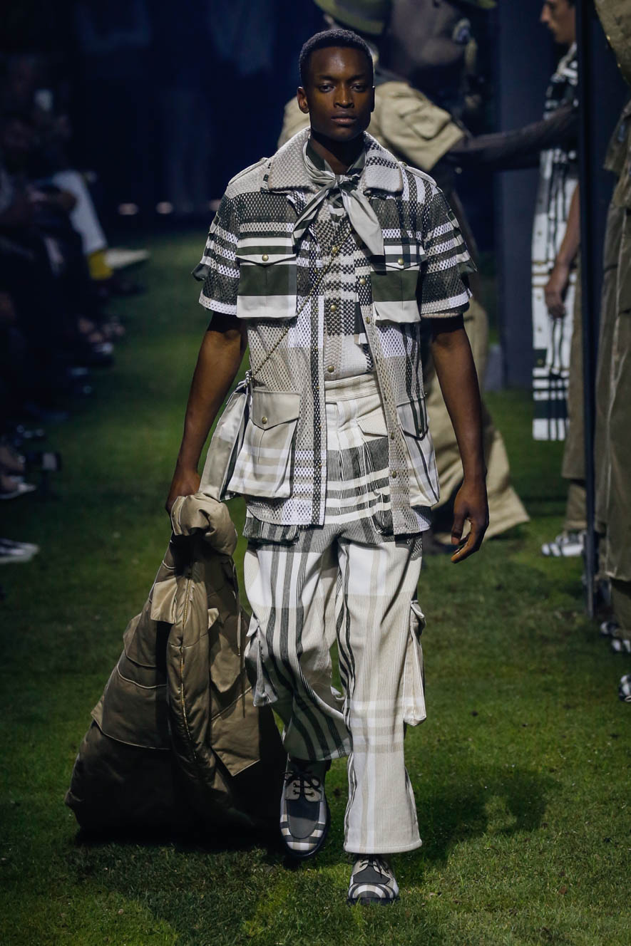 Moncler-Gamme-Blu_ful_M_S17_MI_016