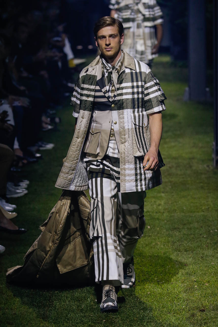 Moncler-Gamme-Blu_ful_M_S17_MI_023