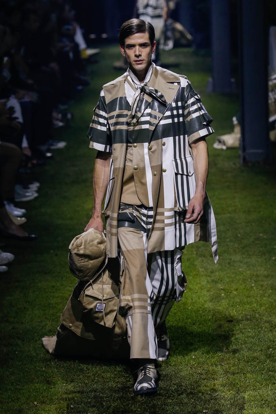 Moncler-Gamme-Blu_ful_M_S17_MI_024