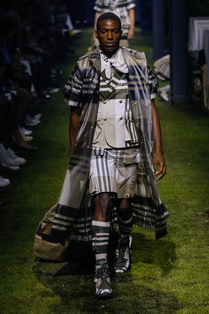 Moncler-Gamme-Blu_ful_M_S17_MI_025