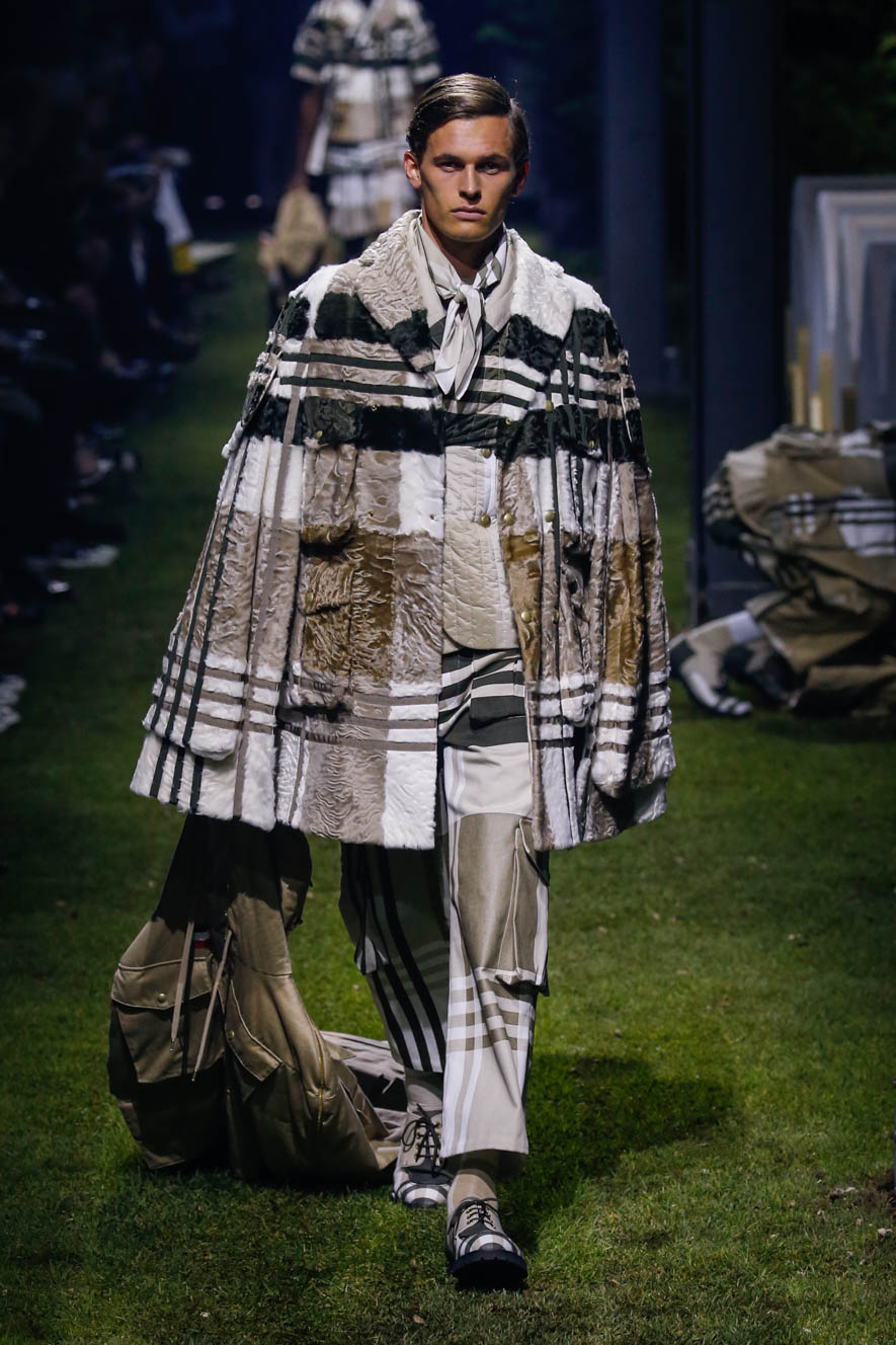 Moncler-Gamme-Blu_ful_M_S17_MI_026