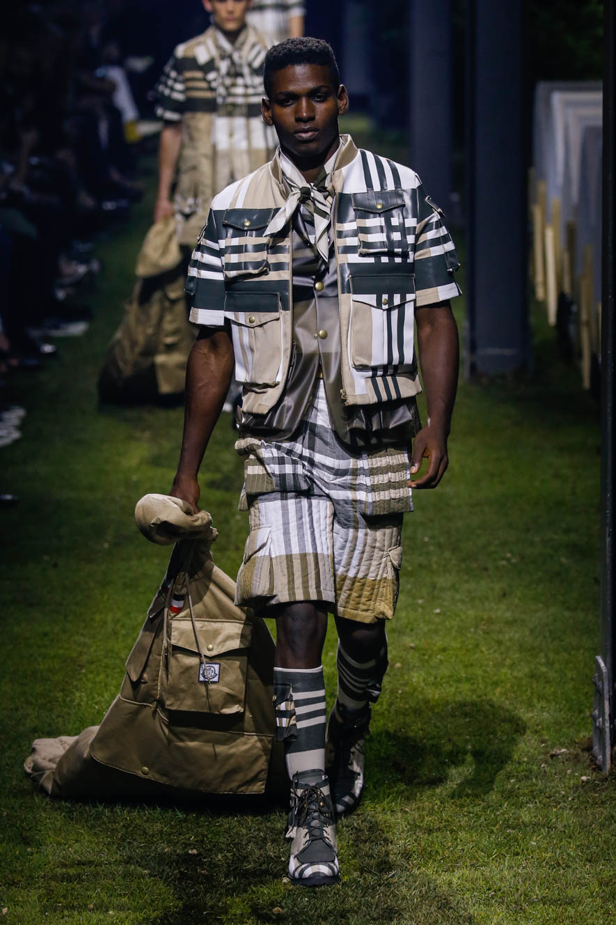 Moncler-Gamme-Blu_ful_M_S17_MI_028