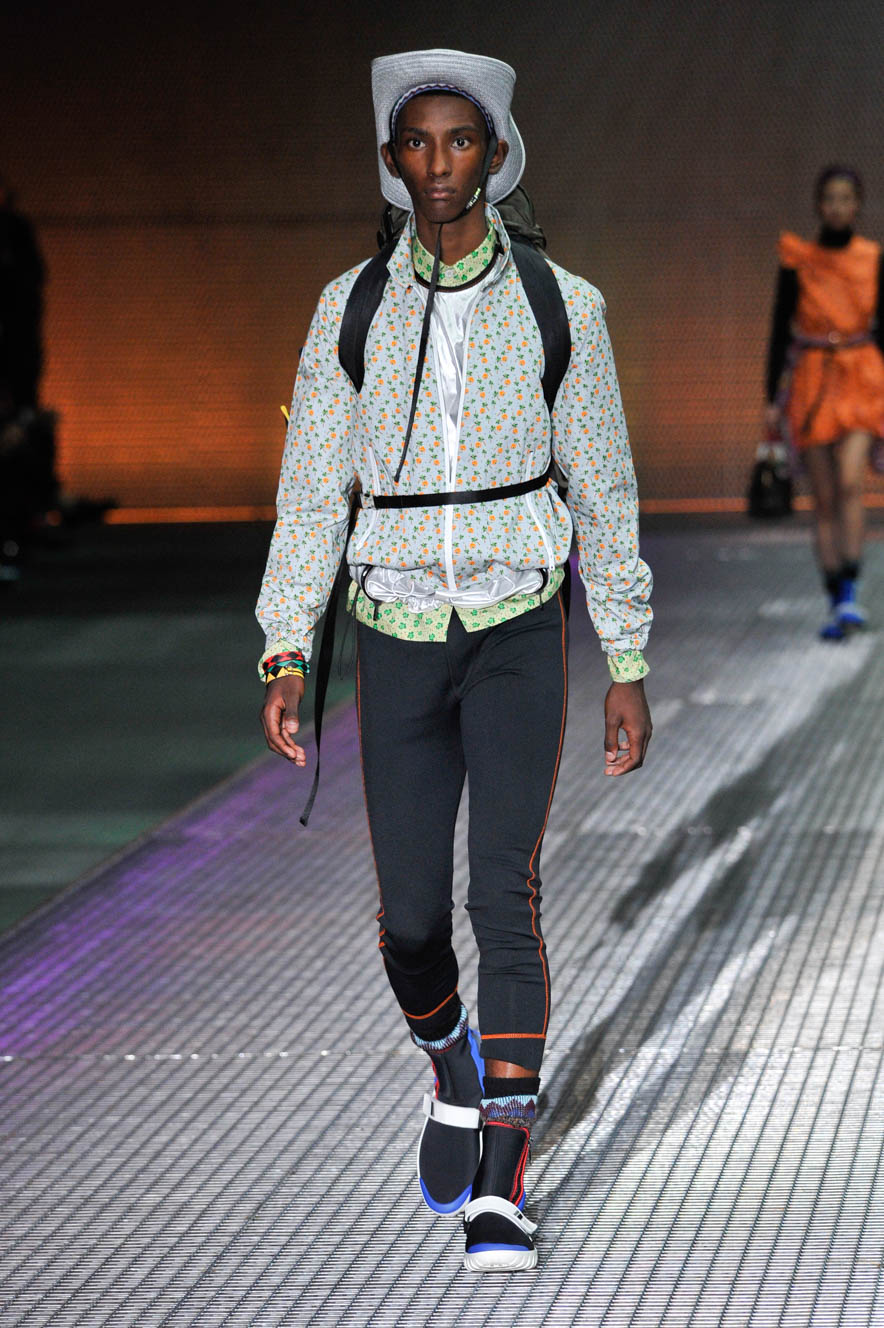 Prada_ful_M_S17_MI_009
