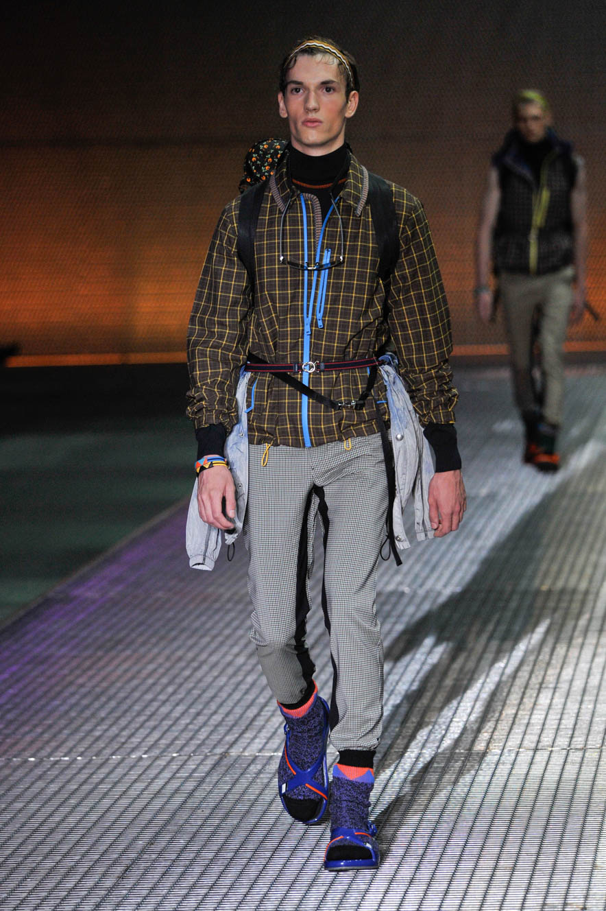 Prada_ful_M_S17_MI_016