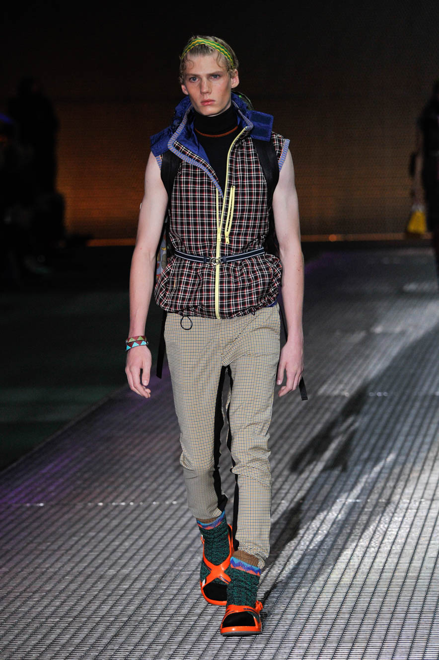 Prada_ful_M_S17_MI_017