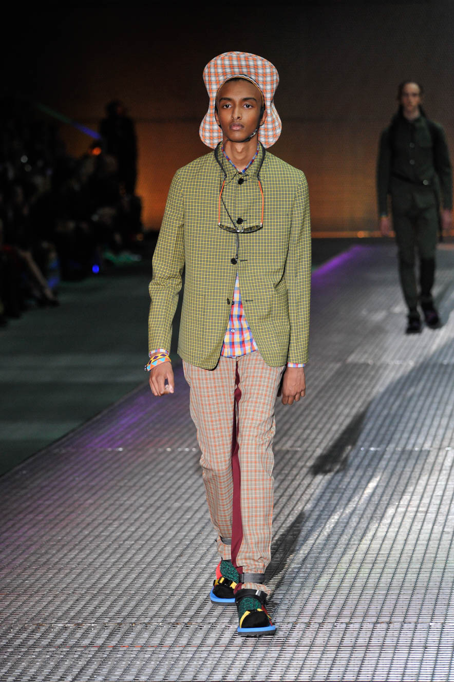 Prada_ful_M_S17_MI_024