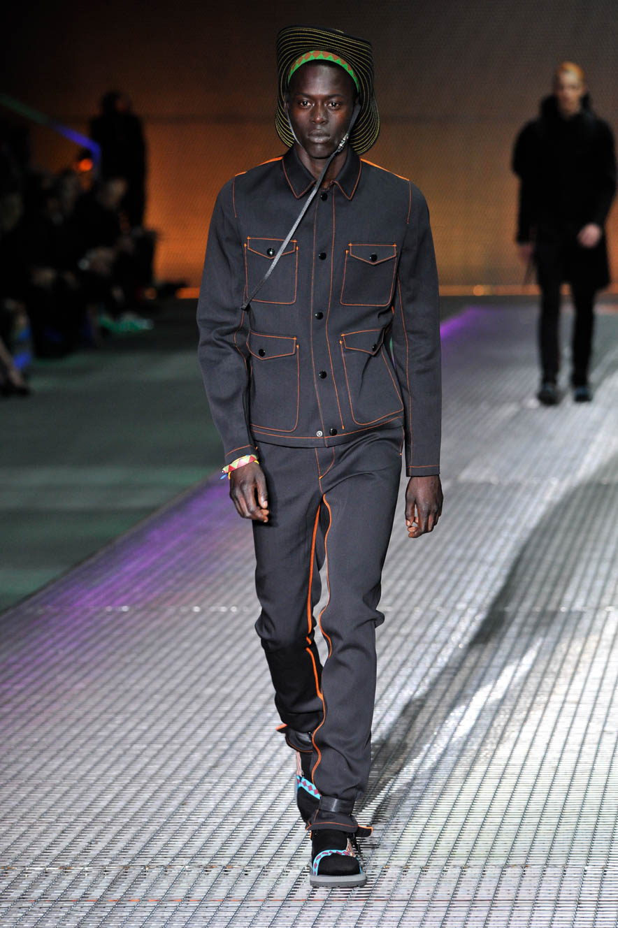 Prada_ful_M_S17_MI_026