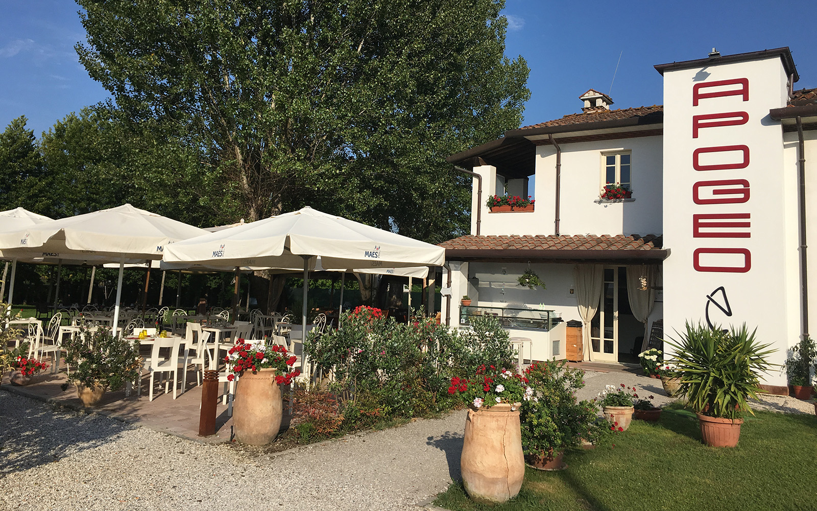 Apogeo, Marina di Pietrasanta, Versilia