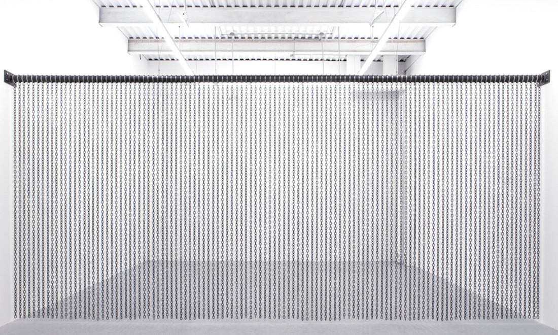 Kasper-Sonne-Untitled(curtain)-2013-new-religion