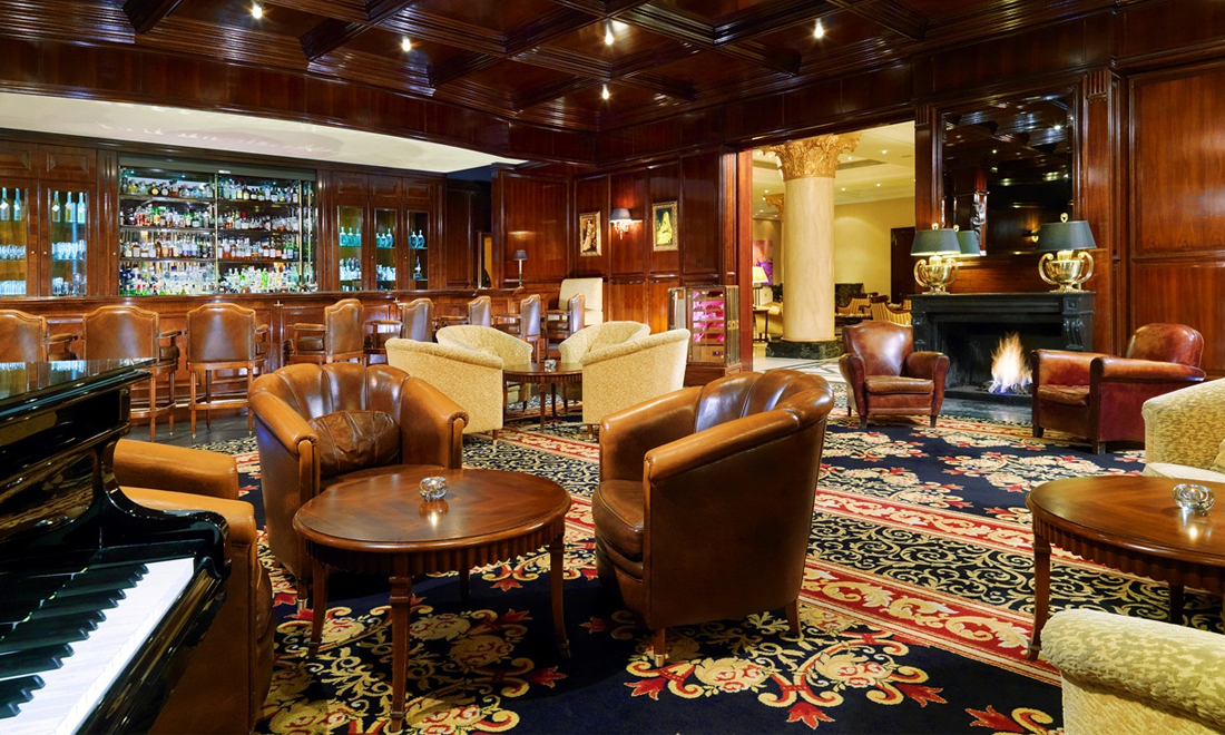 cocktail bar Berlino The Curtain Club