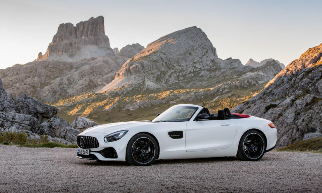 Mercedes-AMG-GT-Roadster-1