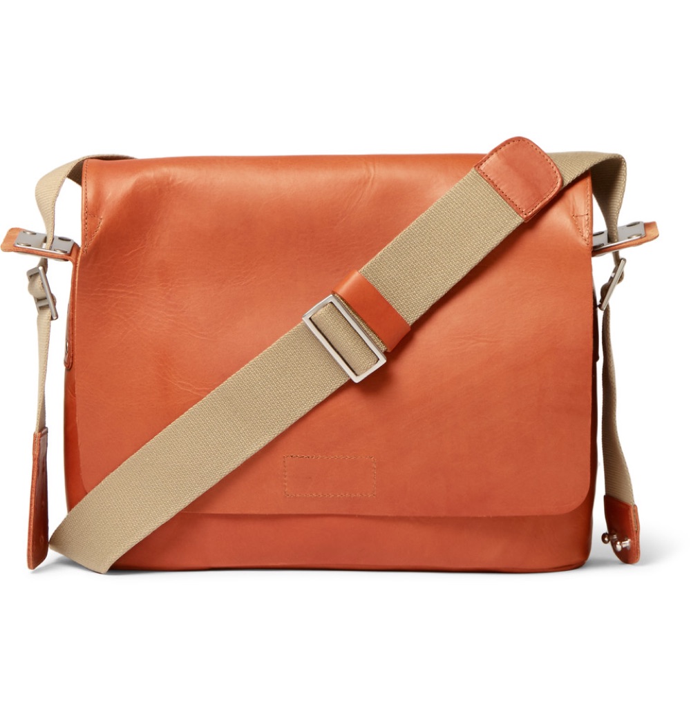 brooks_england_tracolla