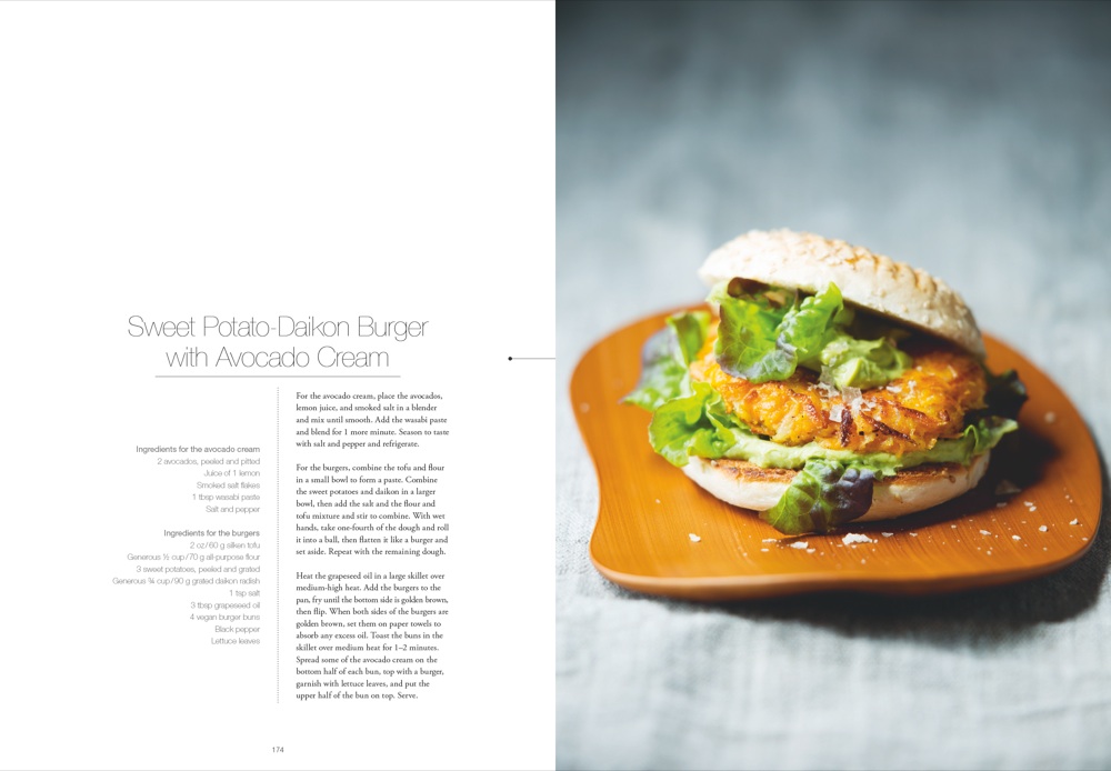 Hamburger di patate dolci e daikon con crema di avocado