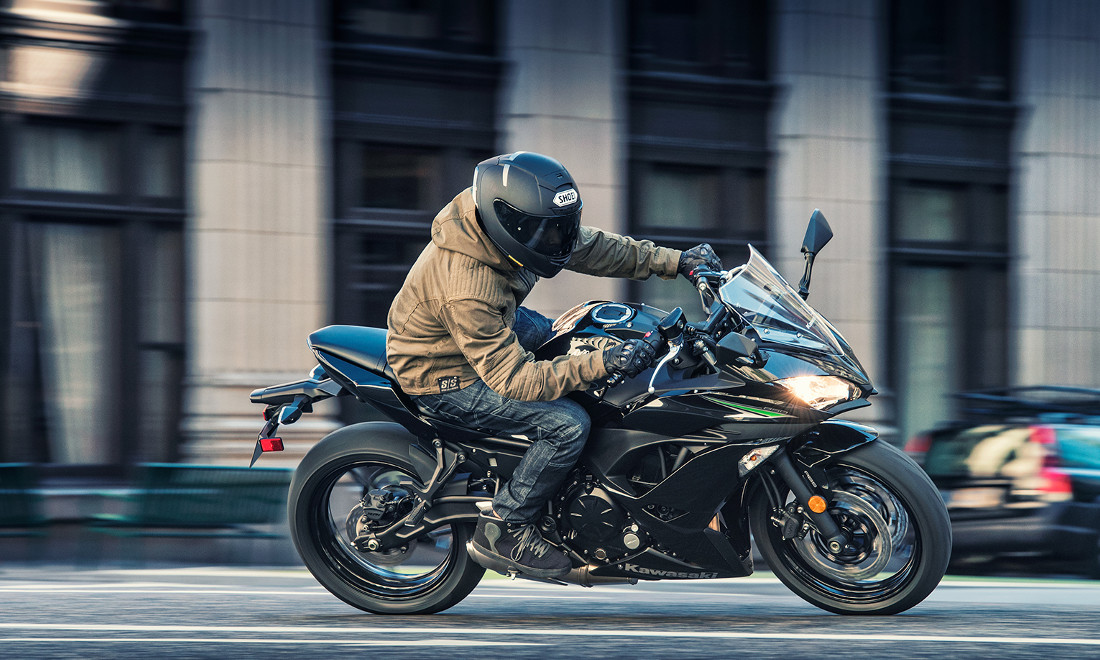 kawasaki-ninja-650-1