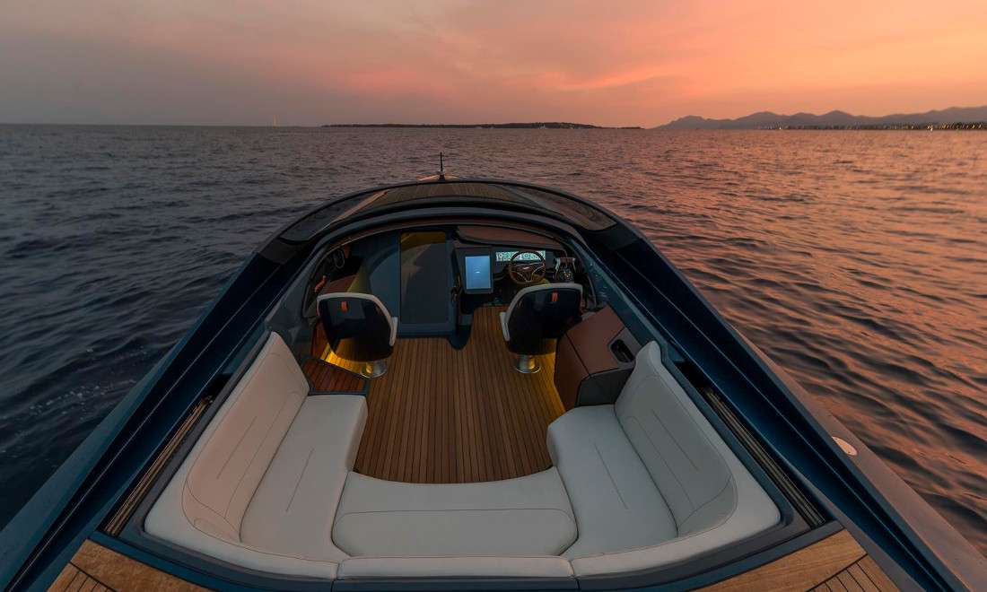 aston-martin-AM37-06